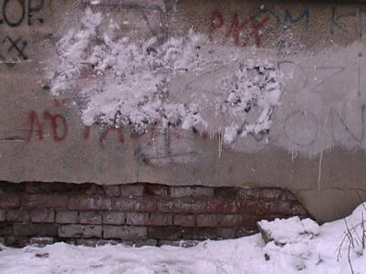Bataille de neige contre Tag Nazi