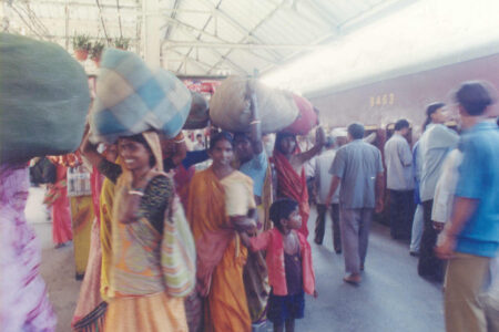 Kaya Poochhe Maya Se