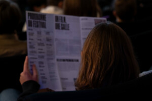 Spectateur·ices aux Écrans Documentaires